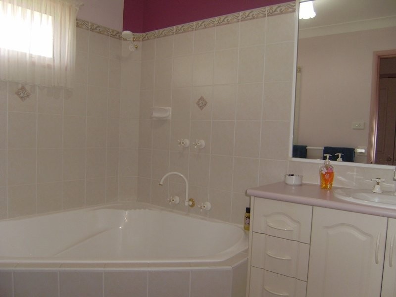 Basin View NSW 2540