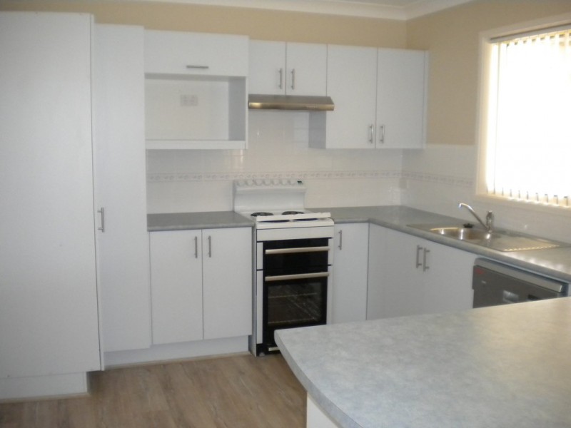 5 Socrates Place, Worrigee NSW 2540