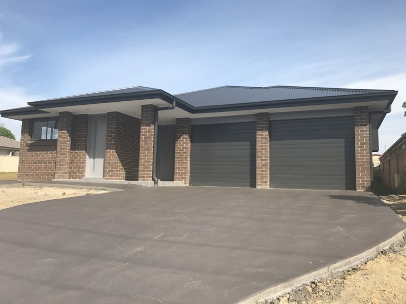 11 WARREGO DRIVE, Sanctuary Point NSW 2540