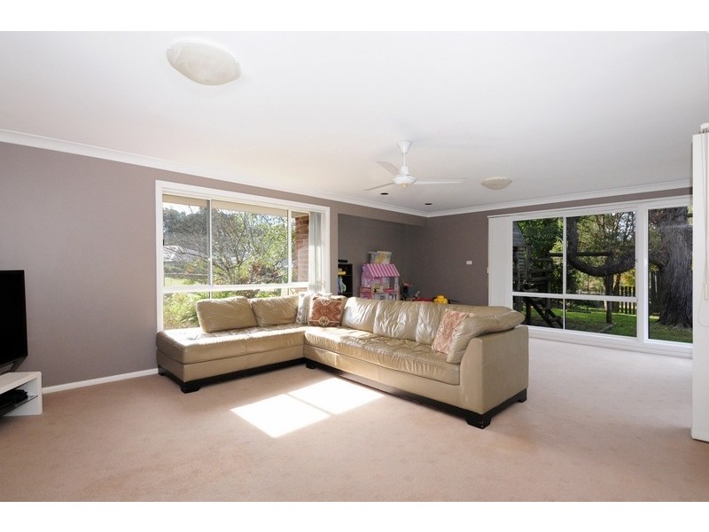 6 Torbin Place, Tomerong NSW 2540