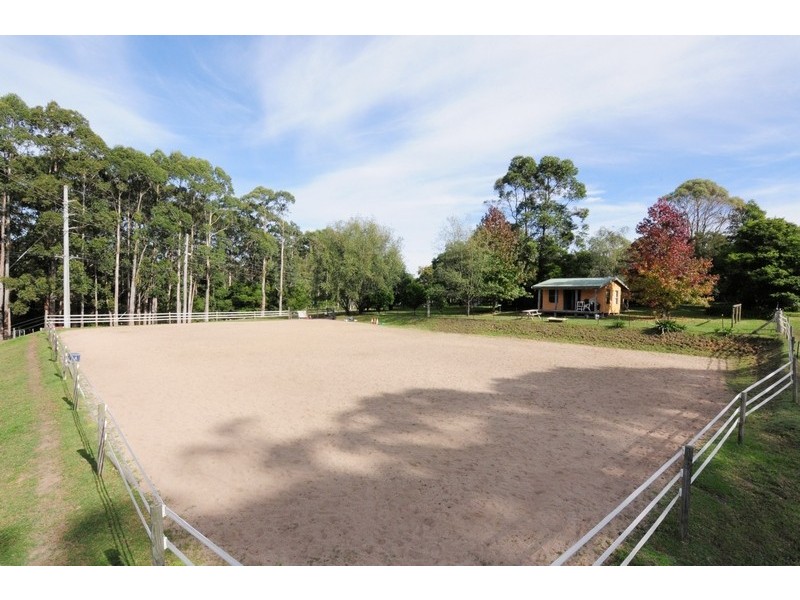 6 Torbin Place, Tomerong NSW 2540