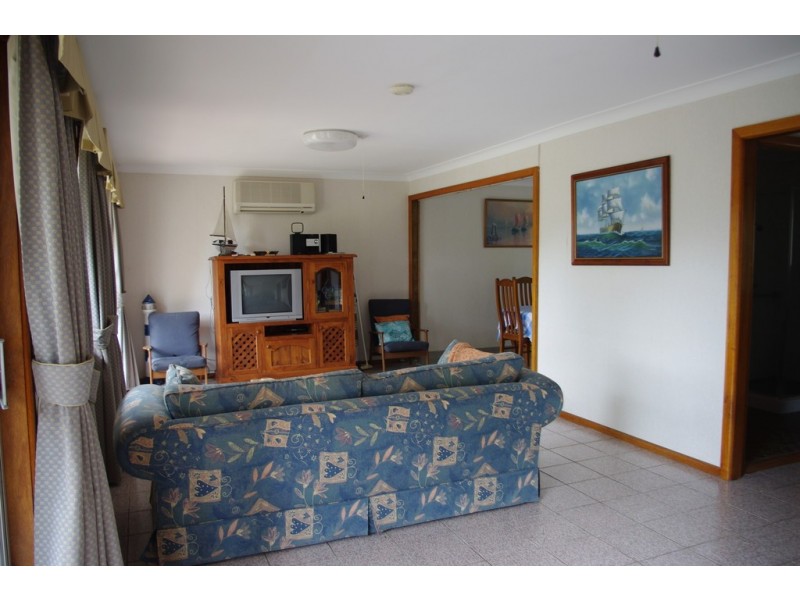 25 SEALARK ROAD, Callala Bay NSW 2540