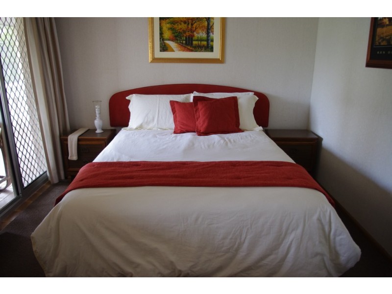 25 SEALARK ROAD, Callala Bay NSW 2540