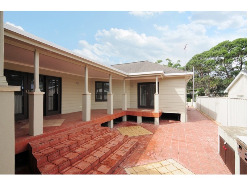21 BOATHARBOUR DRIVE, Sussex Inlet NSW 2540