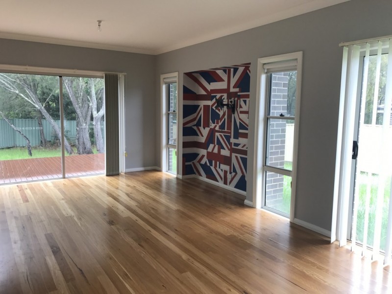 12 TASMAN PARK CLOSE, St Georges Basin NSW 2540