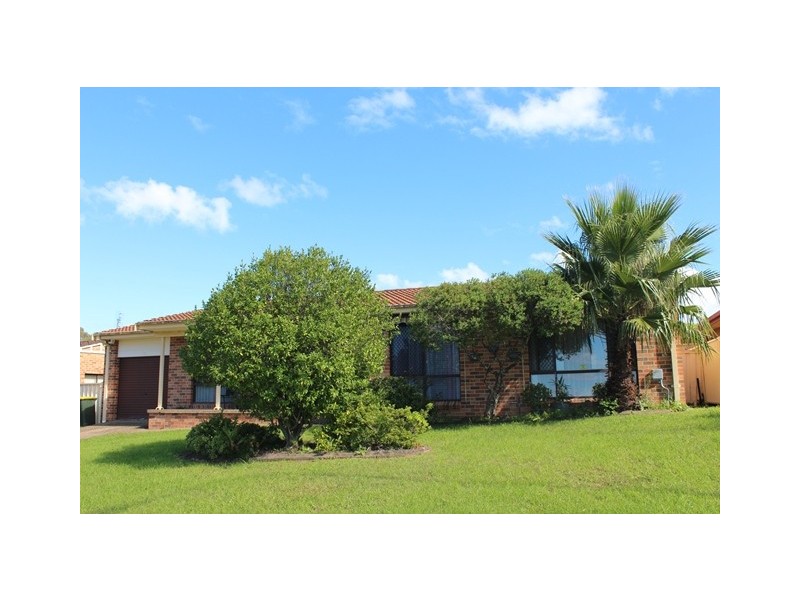 44 Yeovil Street, Bomaderry NSW 2541