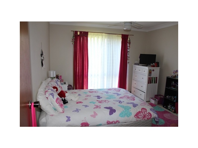 44 Yeovil Street, Bomaderry NSW 2541