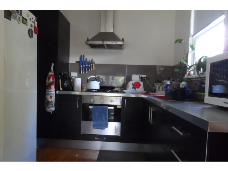 2 Quiberon Street, Nowra NSW 2541