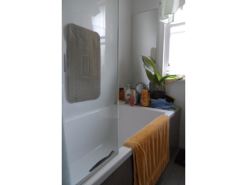 2 Quiberon Street, Nowra NSW 2541