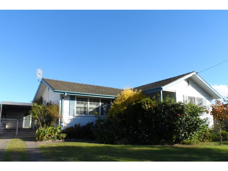 4 Supply Street, Nowra NSW 2541