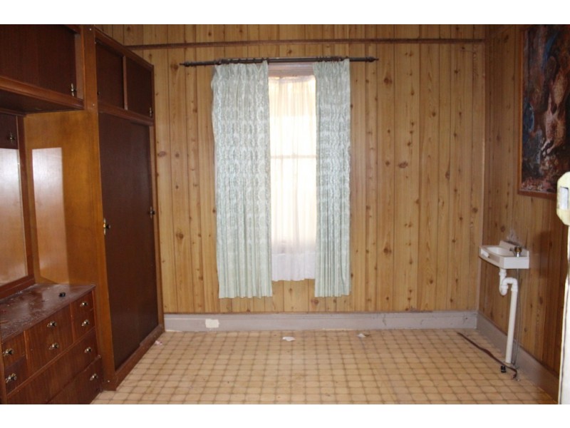 93 Berry Street, Nowra NSW 2541