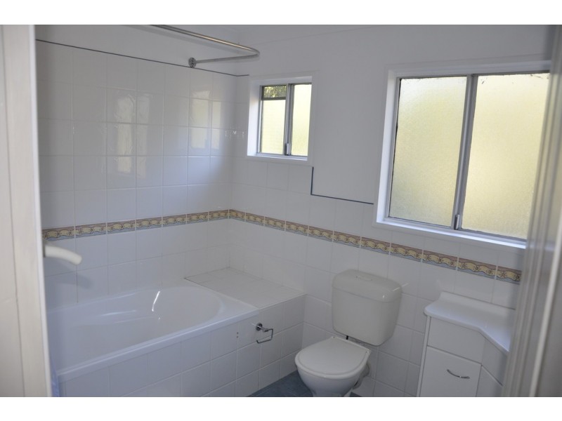 68 MACGIBBON PARADE, Old Erowal Bay NSW 2540