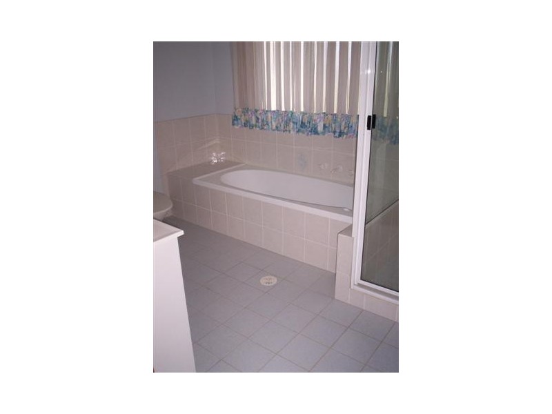 70 Riverview Road, Nowra NSW 2541