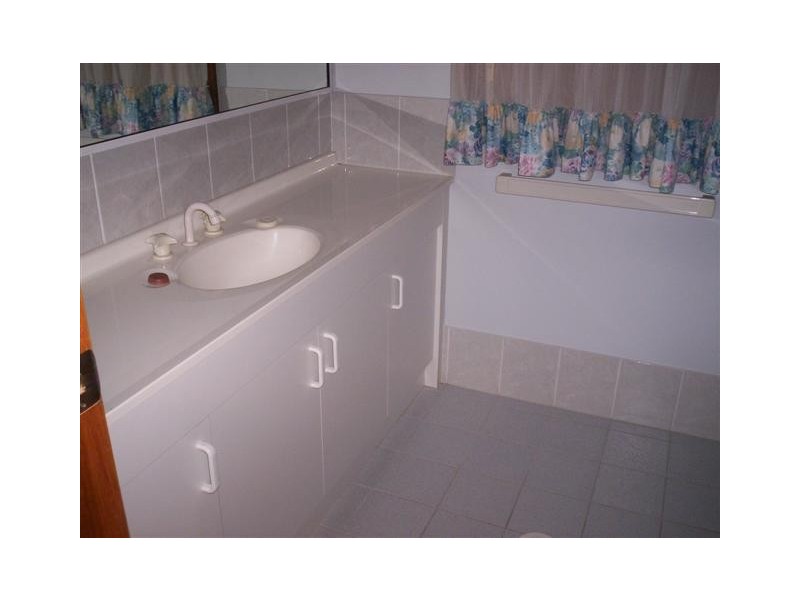 70 Riverview Road, Nowra NSW 2541