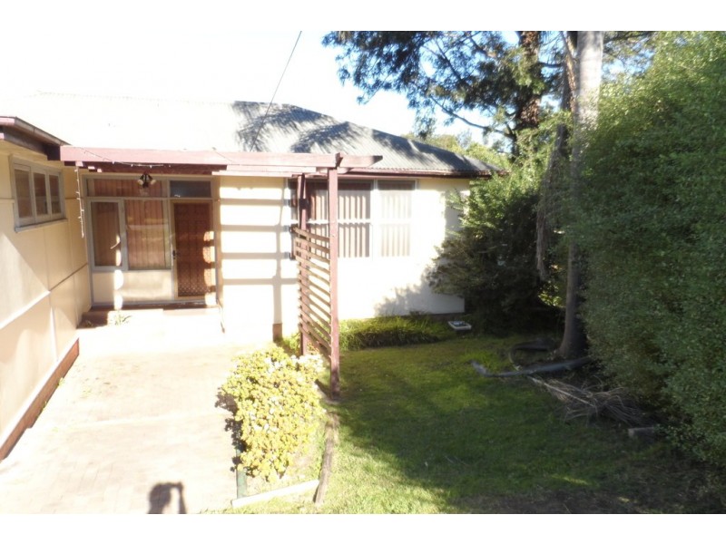 7 Bourne Avenue, Nowra NSW 2541