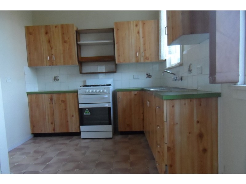 7 Bourne Avenue, Nowra NSW 2541