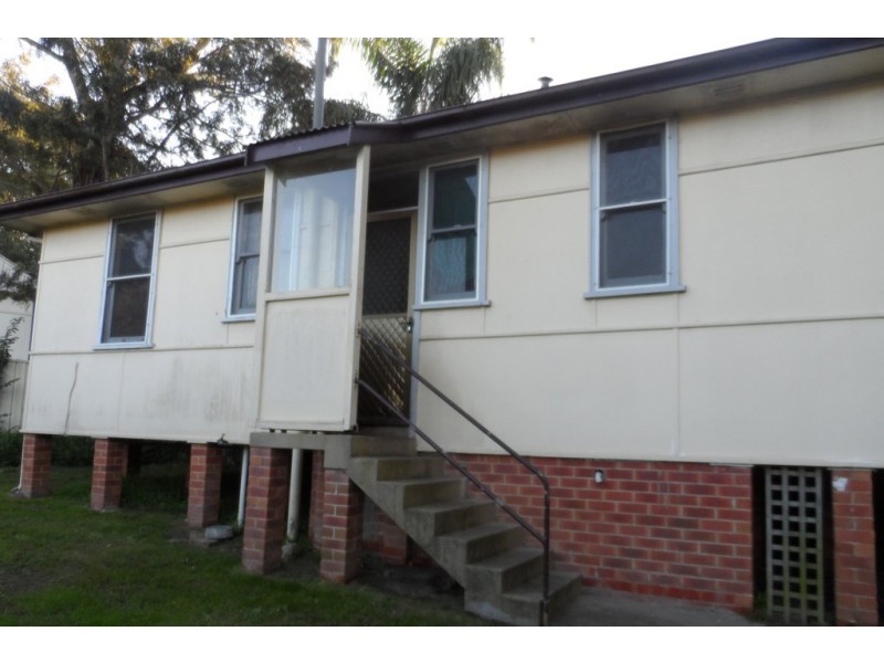 7 Bourne Avenue, Nowra NSW 2541
