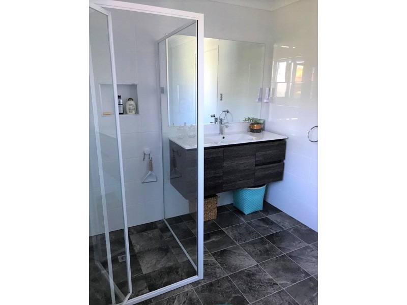 76 CAMMARAY DRIVE, St Georges Basin NSW 2540