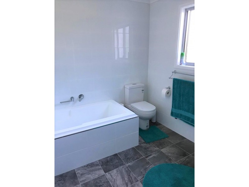 76 CAMMARAY DRIVE, St Georges Basin NSW 2540