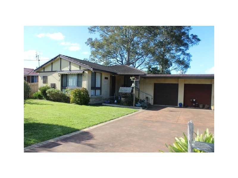 4 Filter Road, West Nowra NSW 2541