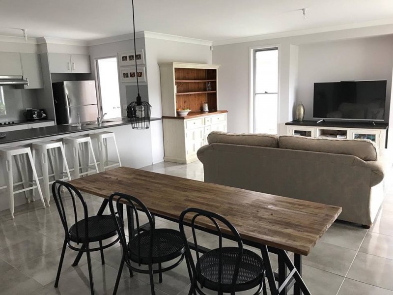 7 HOGBIN CRESCENT, Sanctuary Point NSW 2540