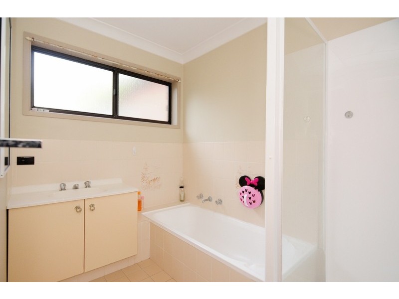 7/76 Brinawarr Street, Bomaderry NSW 2541