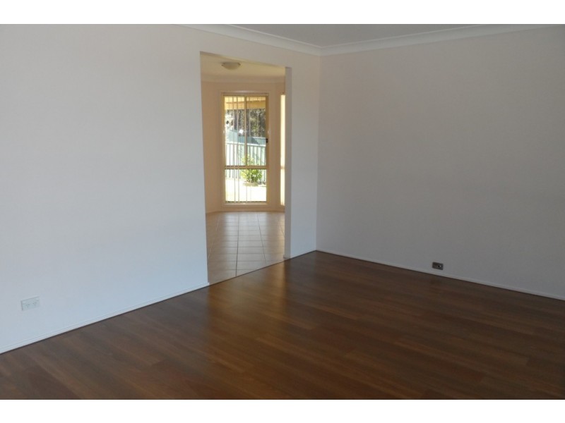 38 Lydon Crescent, West Nowra NSW 2541