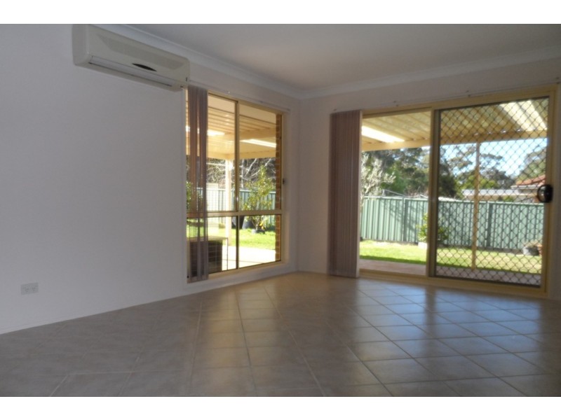 38 Lydon Crescent, West Nowra NSW 2541