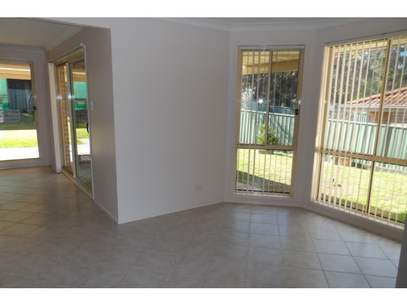 38 Lydon Crescent, West Nowra NSW 2541