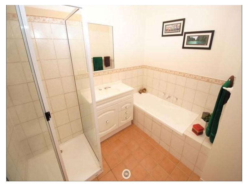 2/105 Greenbank Grove, Culburra Beach NSW 2540