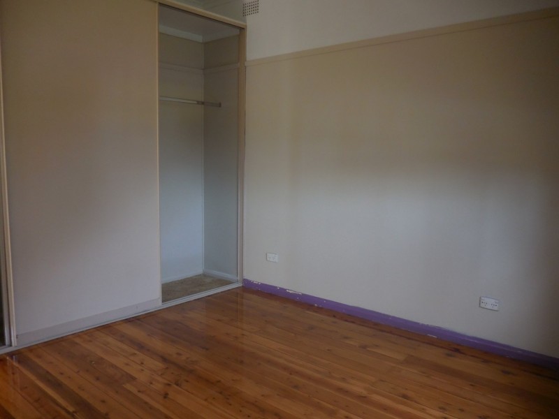 2A ERNEST STREET, Nowra NSW 2541