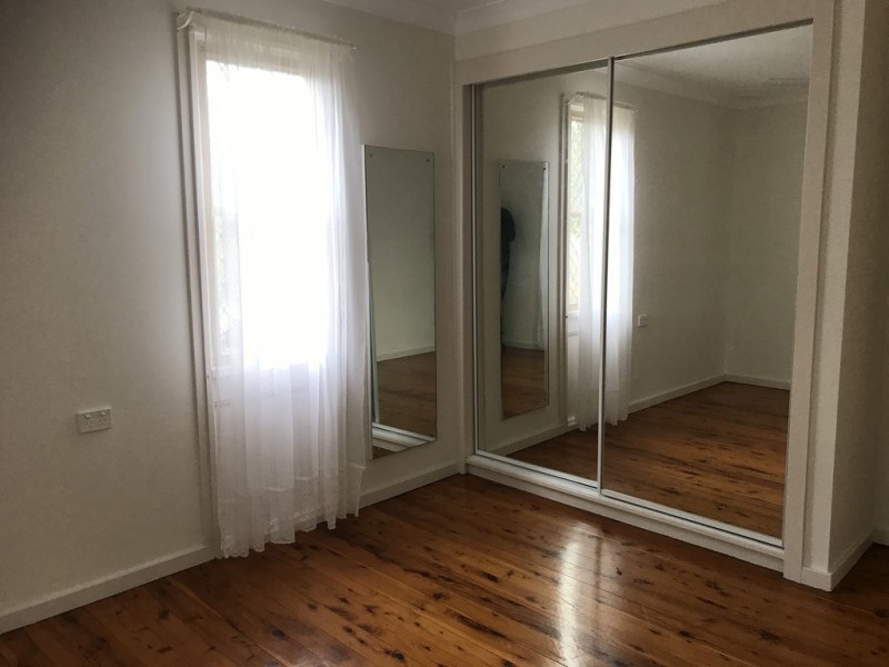 13 Alfred Street, Bomaderry NSW 2541