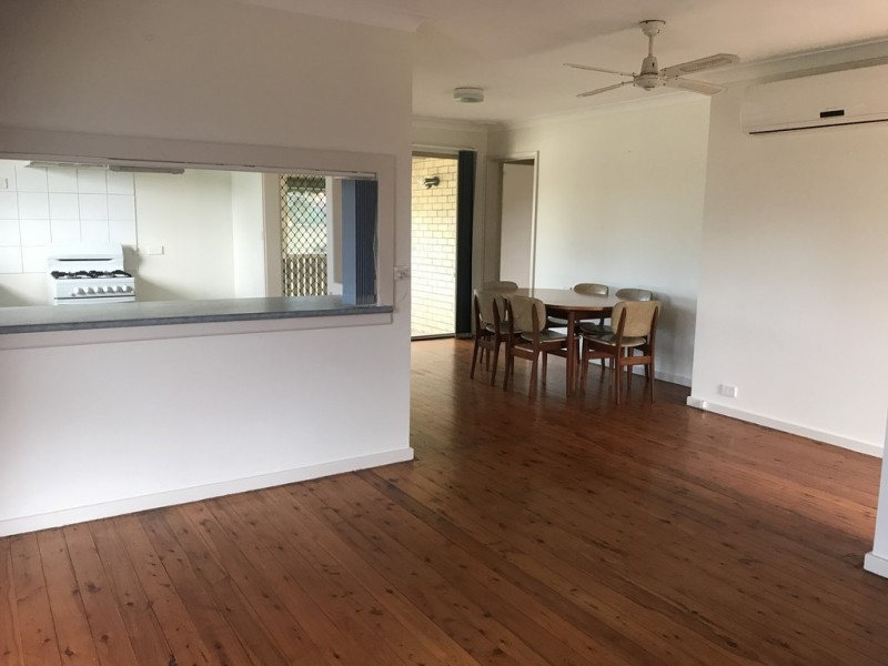 13 Alfred Street, Bomaderry NSW 2541