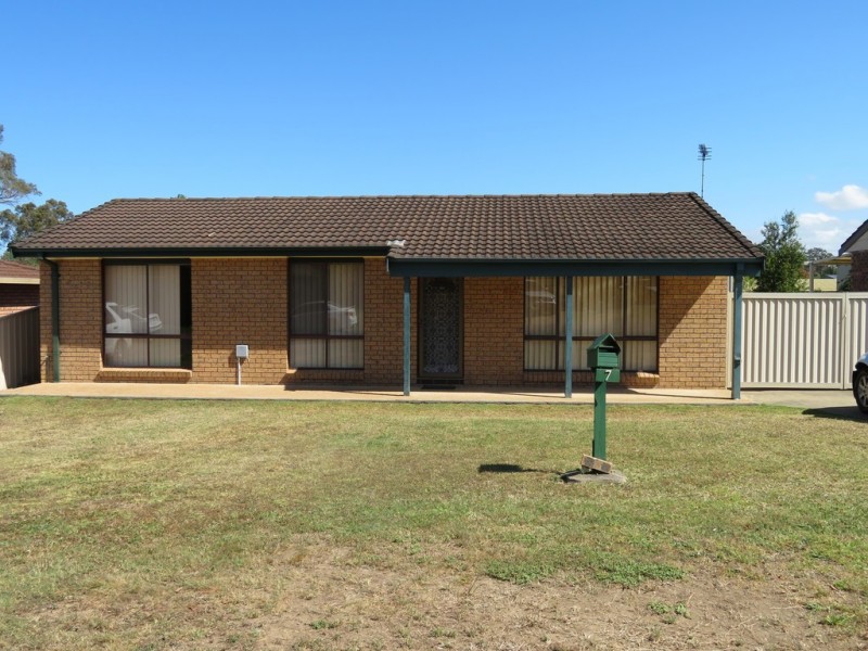 7 Glenair Avenue, West Nowra NSW 2541