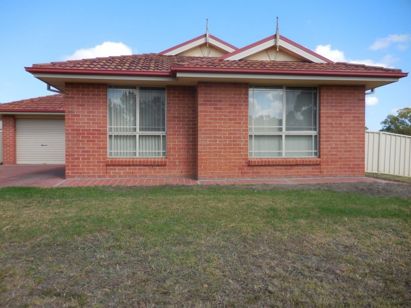 35 Clipper Road, Nowra NSW 2541