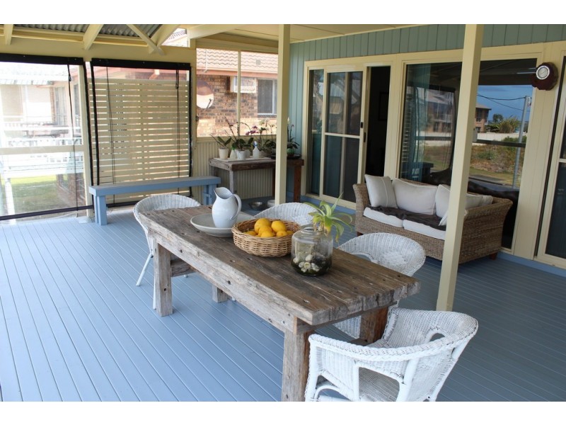 39 Eastbourne Avenue, Culburra Beach NSW 2540