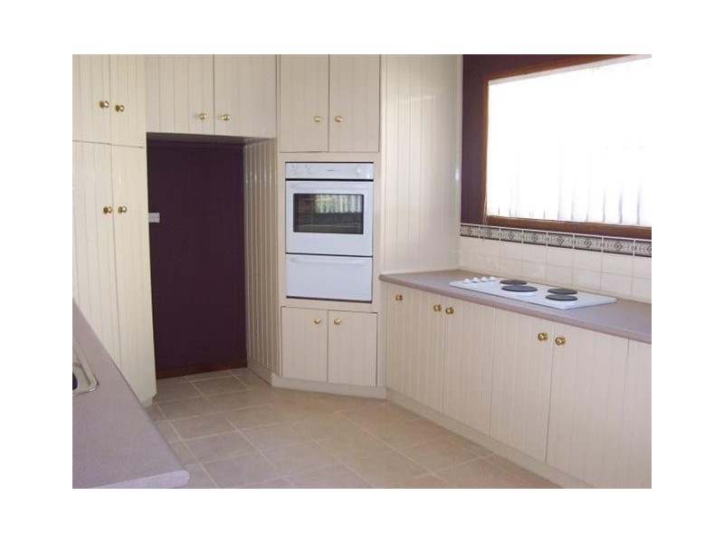 42 Douglas Street, Nowra NSW 2541