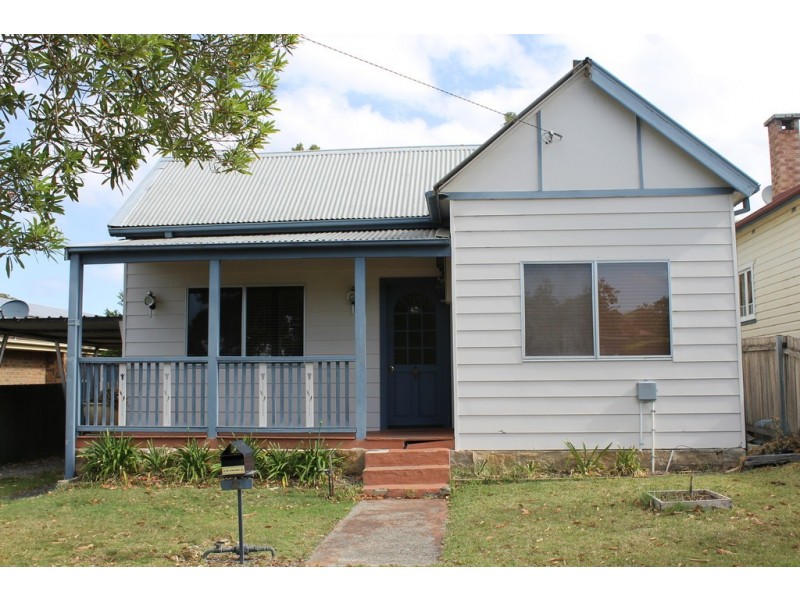 42 Douglas Street, Nowra NSW 2541