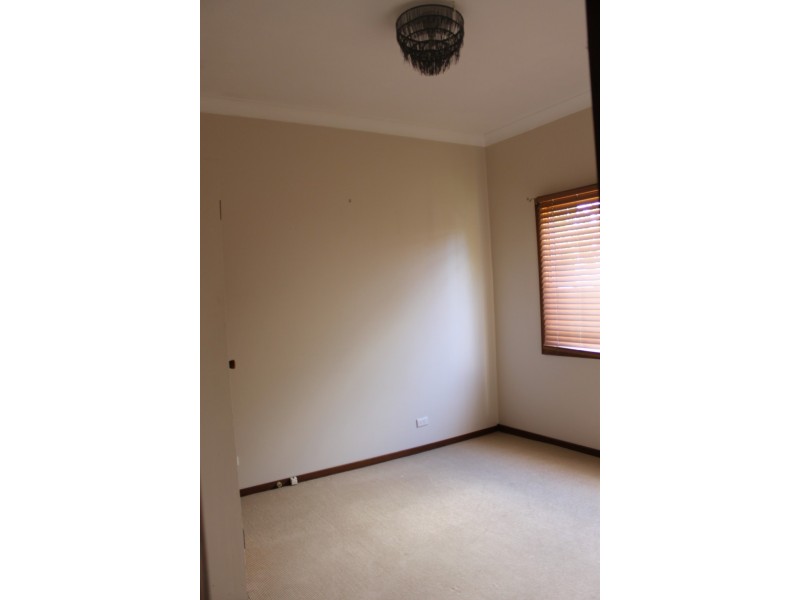 42 Douglas Street, Nowra NSW 2541