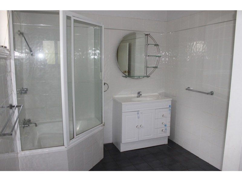 42 Douglas Street, Nowra NSW 2541