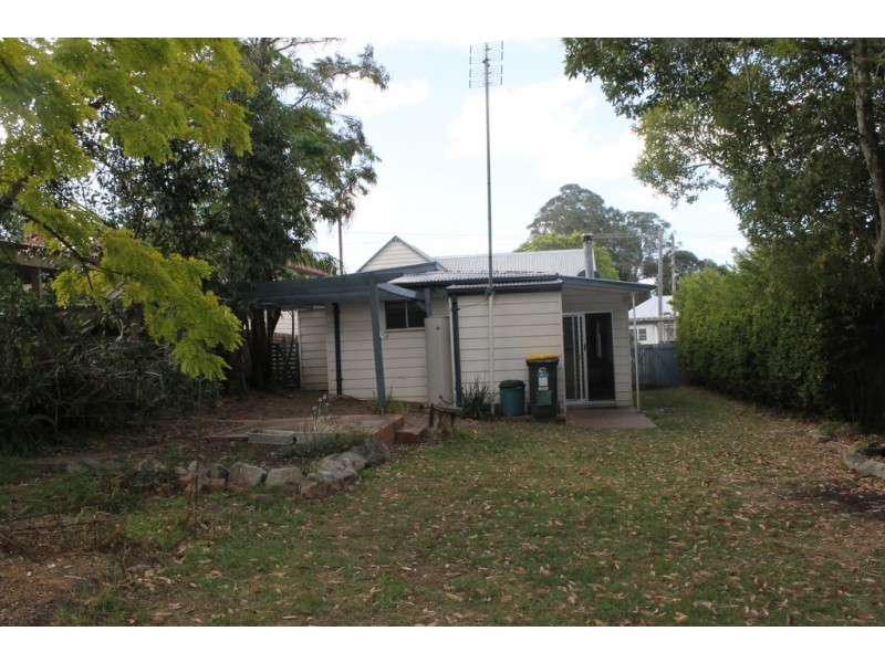 42 Douglas Street, Nowra NSW 2541