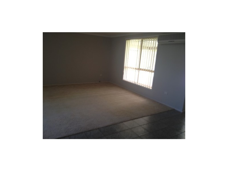 3 St James Crescent, Worrigee NSW 2540