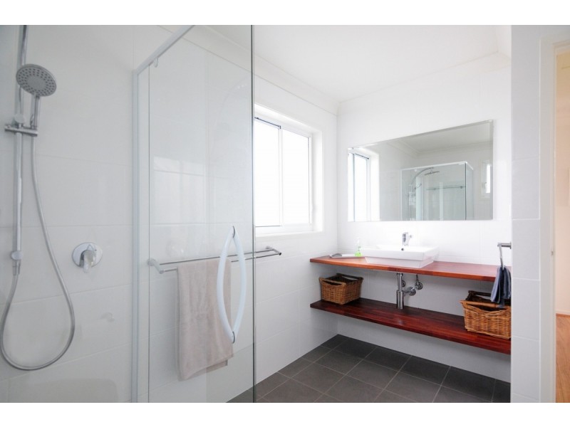 100 ELIZABETH DRIVE, Vincentia NSW 2540