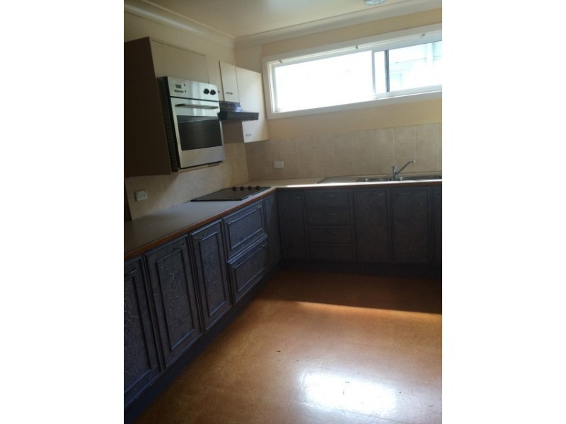 62 Illaroo Road, North Nowra NSW 2541
