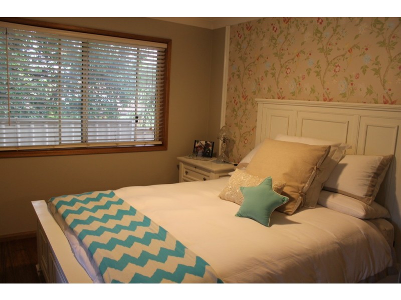 10 Cammaray Drive, St Georges Basin NSW 2540