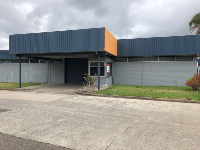 313B Princes Highway, Bomaderry NSW 2541