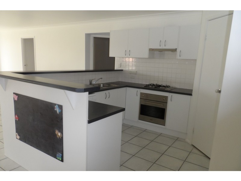 8 Whitewood Street, Worrigee NSW 2540