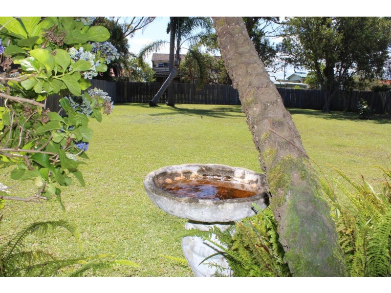 98 FAIRLANDS STREET, Culburra Beach NSW 2540