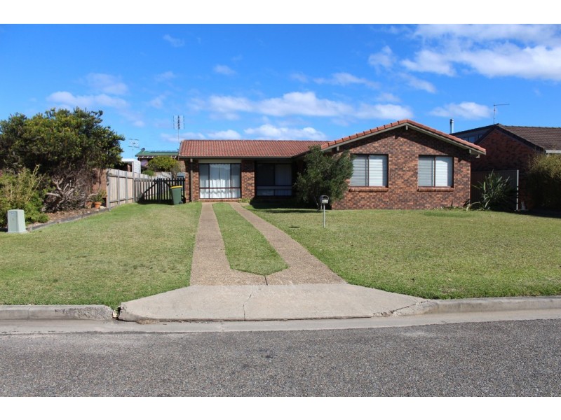 8 Glenholme Way, Culburra Beach NSW 2540