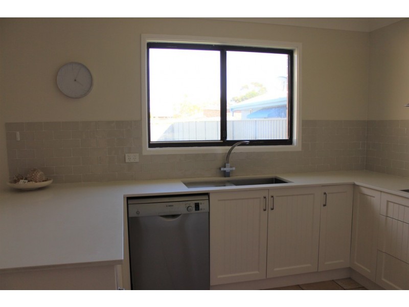 8 Glenholme Way, Culburra Beach NSW 2540